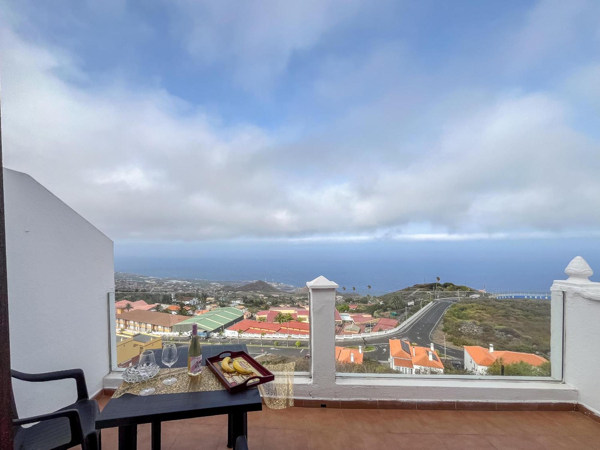 Lightbooking La Palma De * Mazo
